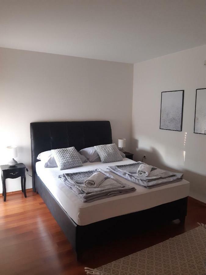 Apartments Thea Mostar Buitenkant foto
